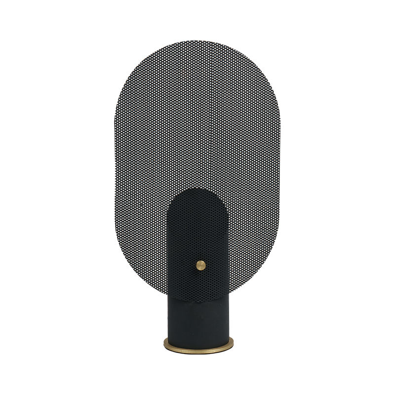 Železná stolová lampa