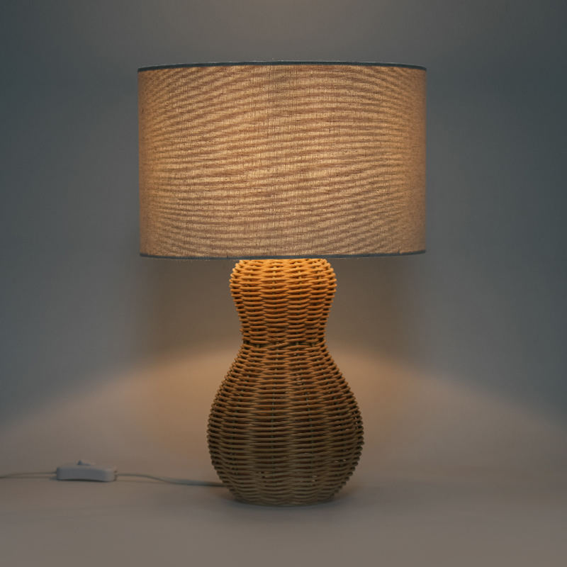 Ručne vyrábaná ratanová umelecká stolová lampa