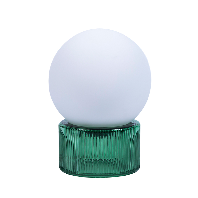 Tmavo zelený sklenený základný stolík lampa