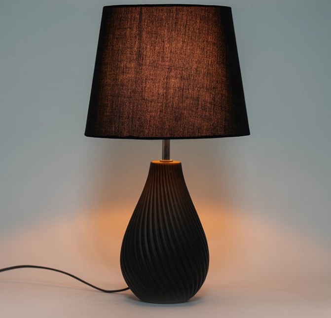 Kompletný nákupný sprievodca: Ako nájsť perfektnú stolovú lampu